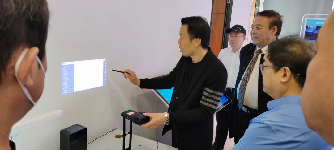 河北省深州市領(lǐng)導(dǎo)一行蒞臨華南數(shù)字考察指導(dǎo) 河北省深州市領(lǐng)導(dǎo)一行蒞臨華南數(shù)字考察指導(dǎo)